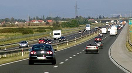 Сообраќајот на државните патишта се одвива по суви коловози