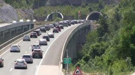 Възстановено е движението по път I-6 Жиленци - Гюешево Възстановено е движението по път i-6 Жиленци - Гюешево