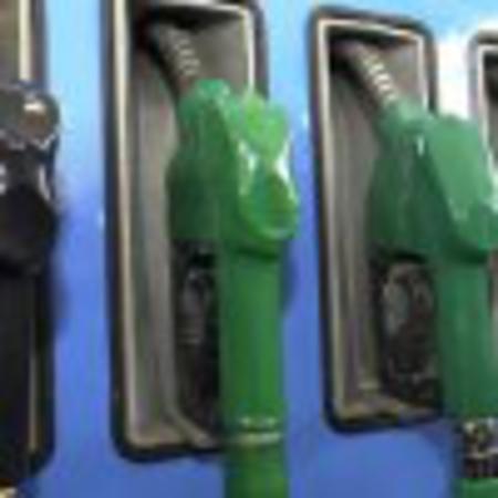 България-бензинът и транспортните услуги поскъпват най-много през януари
