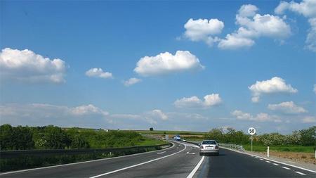 Възстановено е движението на автомобили над 12 т по АМ "Тракия", в посока Бургас в участъка от км 11 до км 16