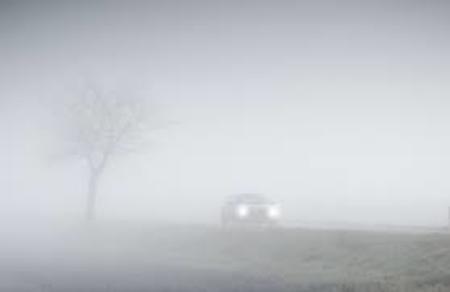 Намалена видливост поради појава на магла има до 40м на патниот правец с. Лисец – Попова Шапка и 60 до 80м. на планинскиот превој Стража.