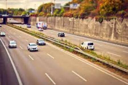 СОСТОЈБА: Сообраќајот на државните патишта се одвива непречено, по суви коловози.